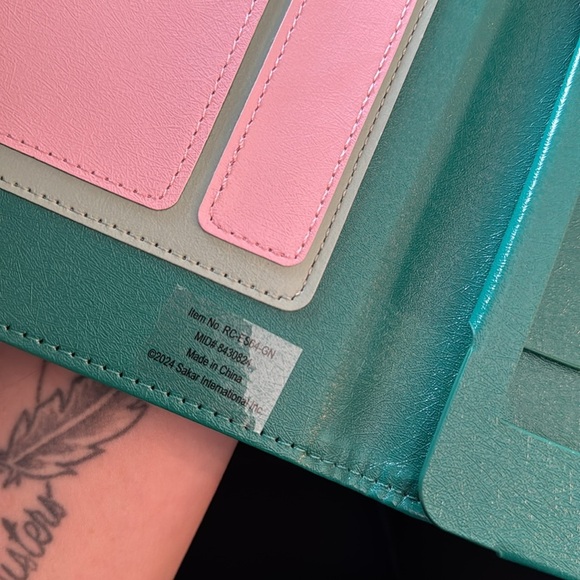 Green and Pink Tablet Case Kindle PaperWhite 7" - Picture 4 of 4